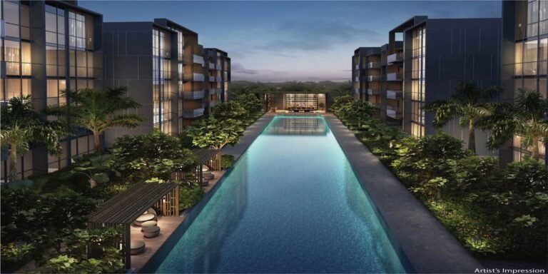 the-commodore-pool.jpg